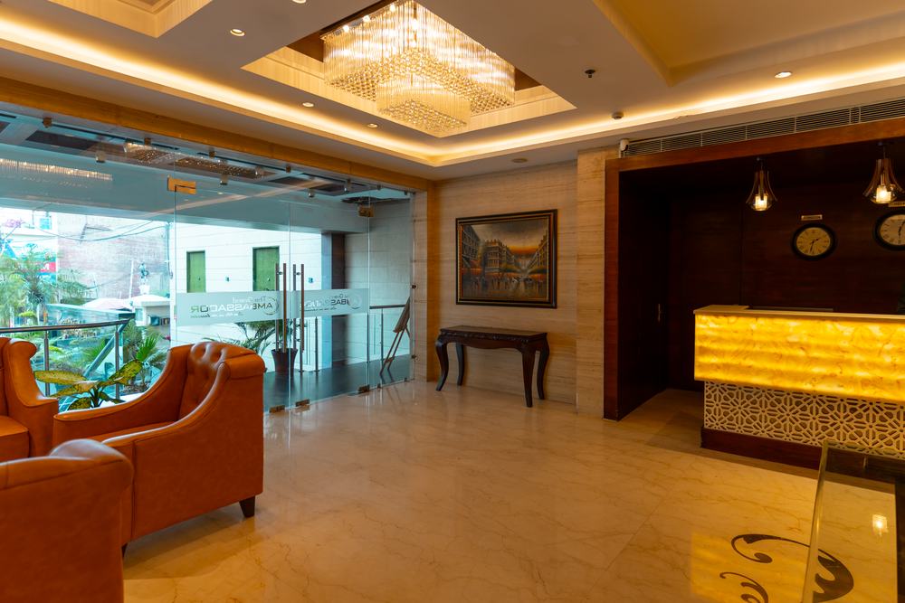 The lobby lounge, with reception beyond